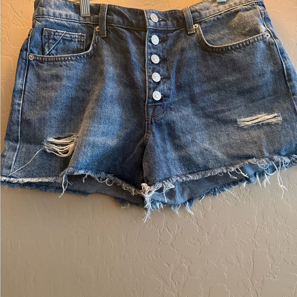 NWT 7 For All Mankind Monroe Women’s Distressed Denim Button-Front Shorts - Blue